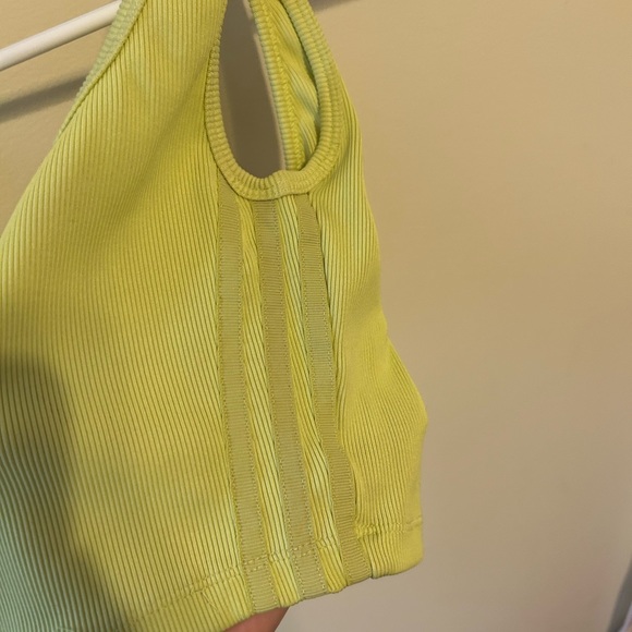 Adidas crop top - Picture 3 of 7